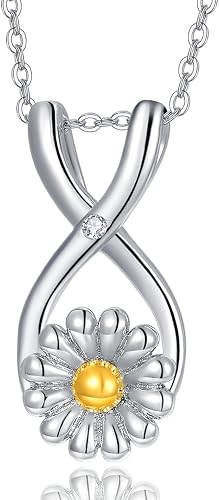Daisy Pendant Necklace